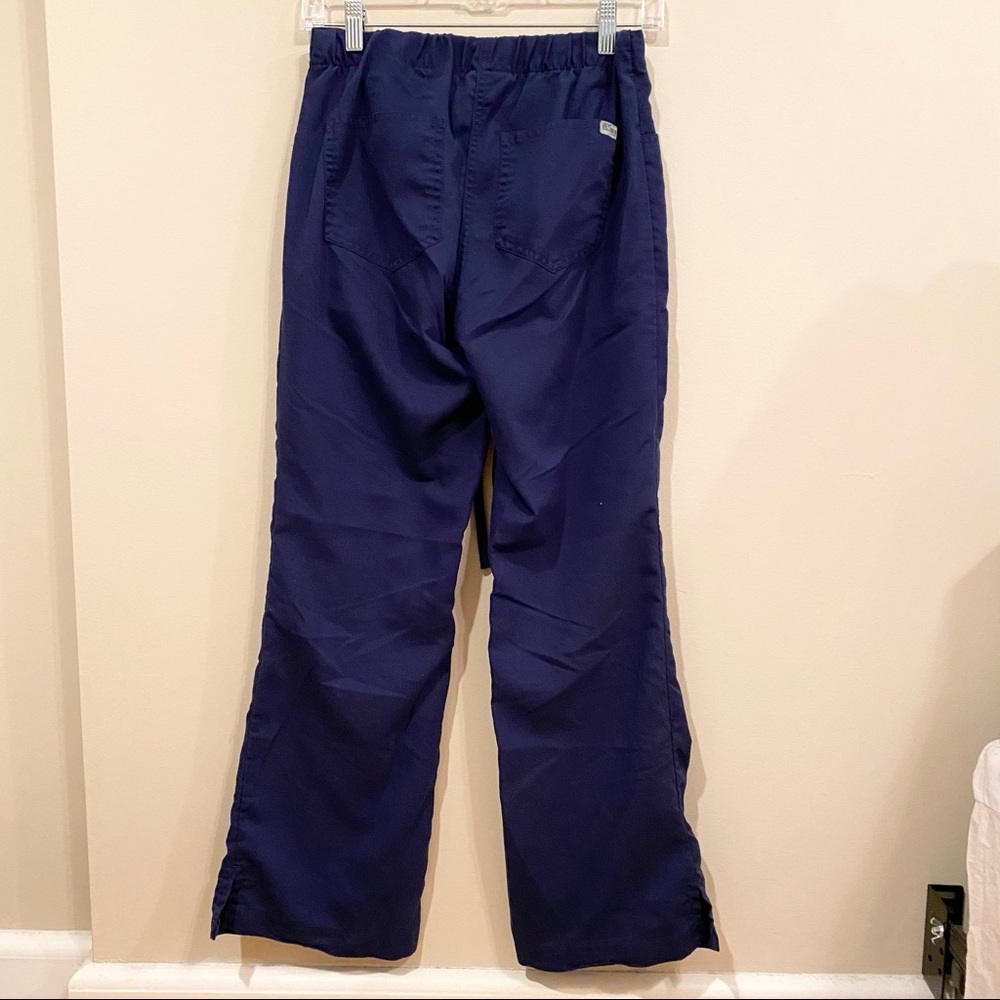 Grey’s Anatomy Scrub Pants - Picture 4 of 10